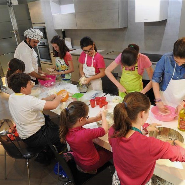 Entre fogones anda el juego taller cocina niños de 6 sesiones