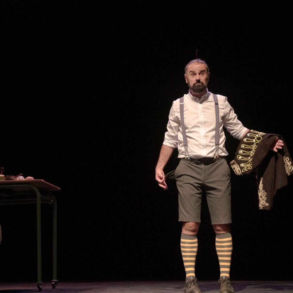 Planeta Poesía. Un espectáculo de poesía teatralizada para toda la familia