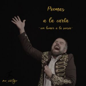 Recitando poesía en la 85 Feria del libro de Madrid